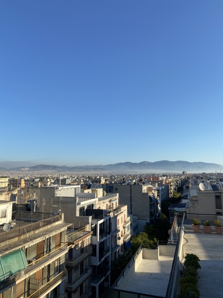 RichterSteph's tweet image. for the first time since our arrival on Wednesday we can now see the mountains in the background of #Athens. smoke clears. at least here ... #greeceisburning #wildfires #Greece