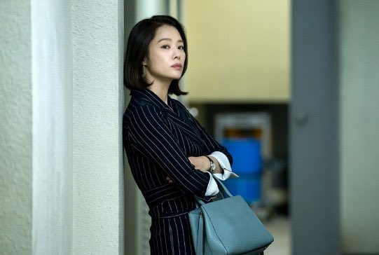 lawyerotd's tweet photo. Today’s lawyer of the day is Han Tae Joo from Watcher! 🤍 https://t.co/GbRKOHsYQk