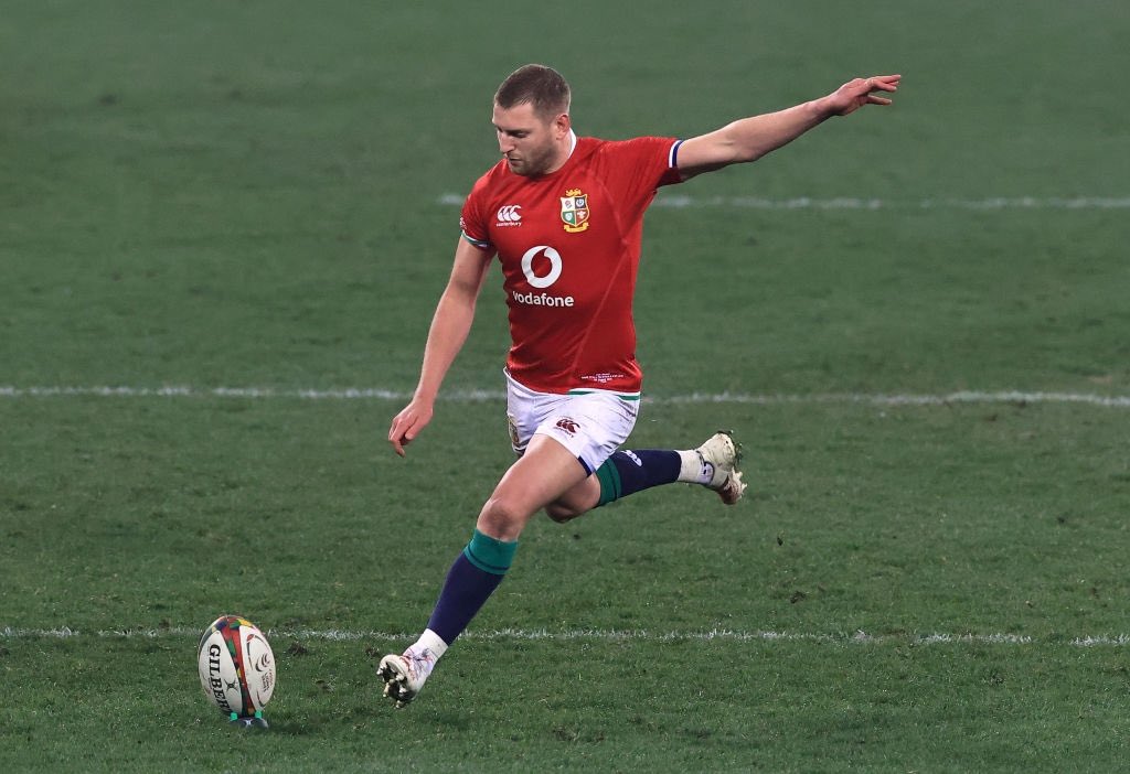 There are going to be plenty of ifs, ands and buts, but why was Finn Russell not included sooner? Truly spectacular player.

#LionsRugby  #LionsSA2021