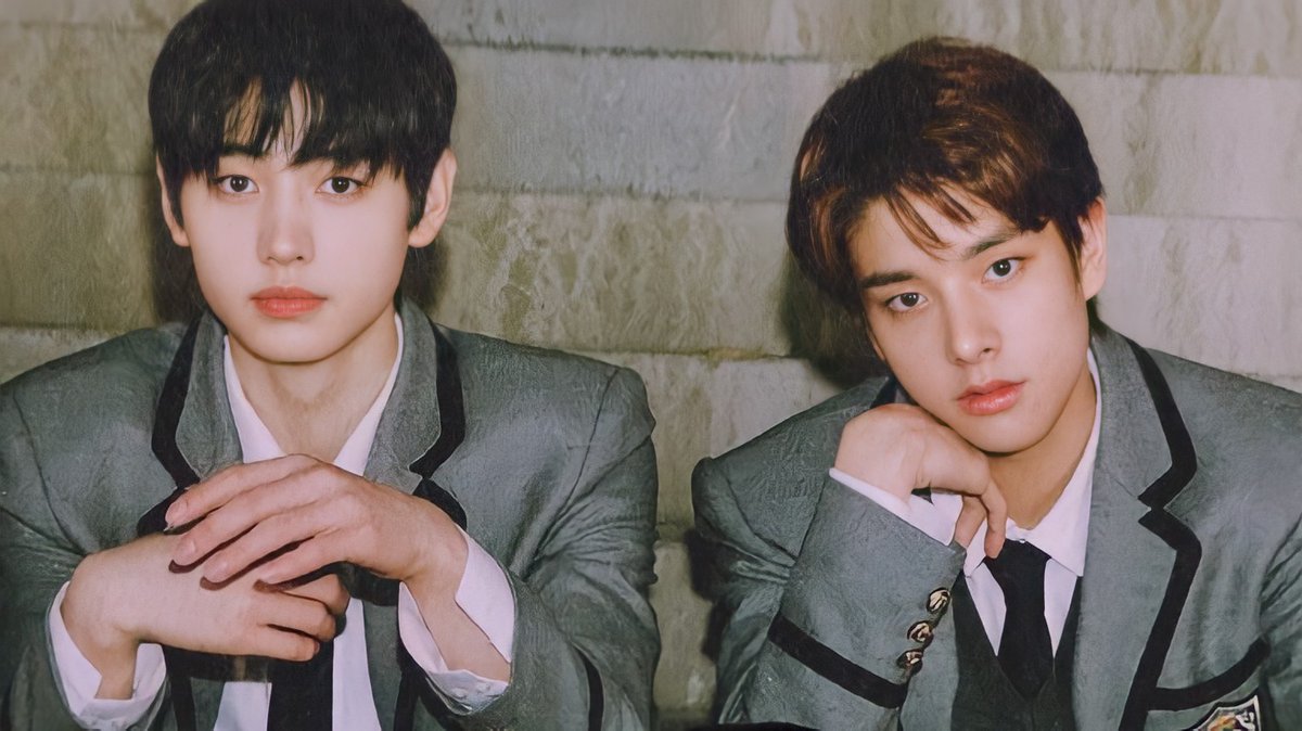 onlyjakehoon's tweet photo. campus hearthrobs https://t.co/Cq4oKQ3V5e