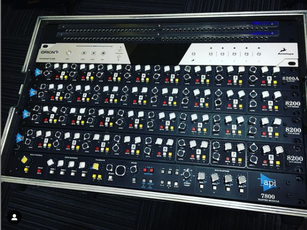 odakurayu's tweet photo. https://t.co/wN2ISoo6bX
#api8200 #api8200a #api7800 #api7600 #apiaudio #summingmixer #console #antelopeaudio #antelopeaudiorion32 #orion32plus https://t.co/HS1zr79Qyh