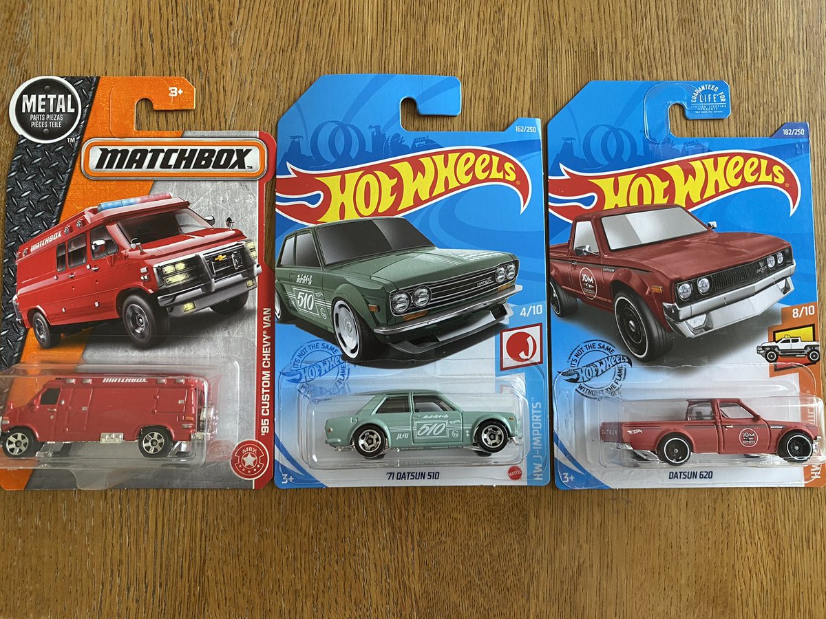 VoltyRider4505's tweet image. 久しぶりに名取のミニカーショップallsonsでお買い物したです

モノホンの外車は手が出せないけどミニカーならお小遣いで買えるのです

黄色のエルカミーノが特にお気に入り🚕💨

 #allsons #ミニカー