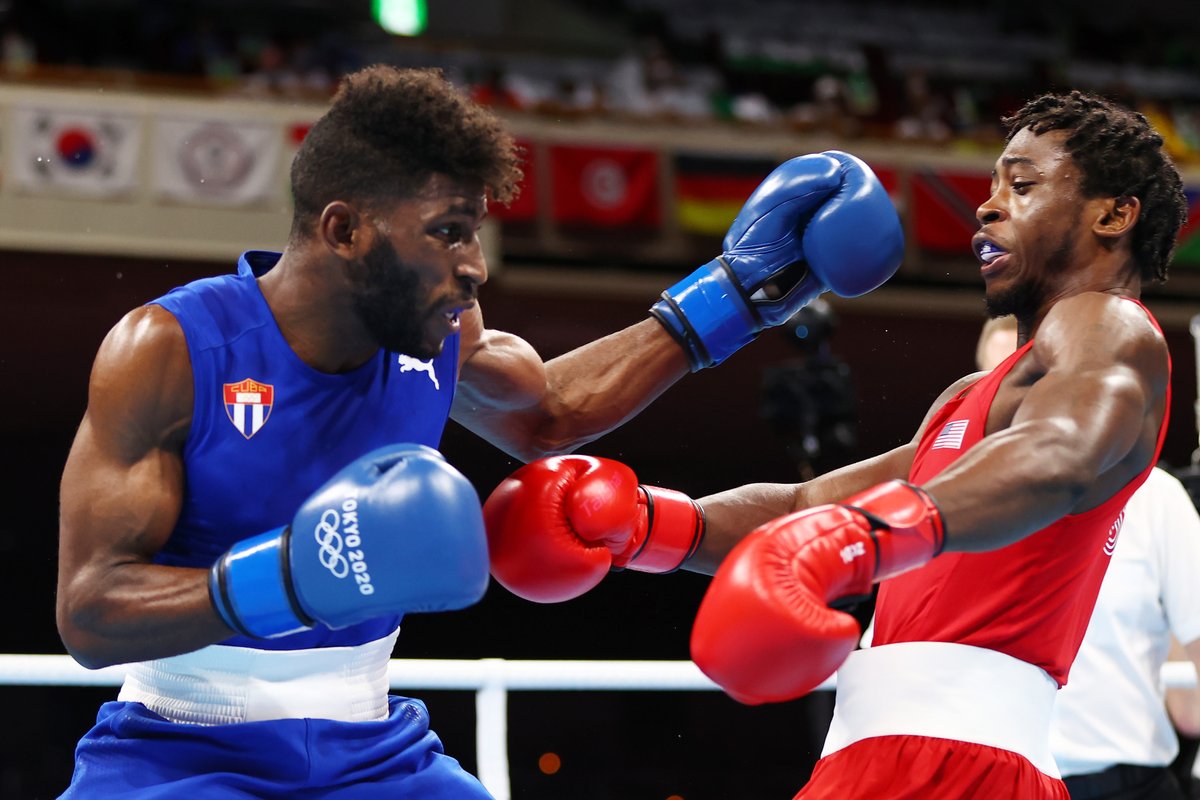 Champion Cruz ist in einem spannenden Kampf zu stark für Keyshawn Davis (USA). | Bildquelle: https://twitter.com/BoxingNewsED/status/1424245833755774978 © Twitter/Boxing News | Bilder sind in der Regel urheberrechtlich geschützt