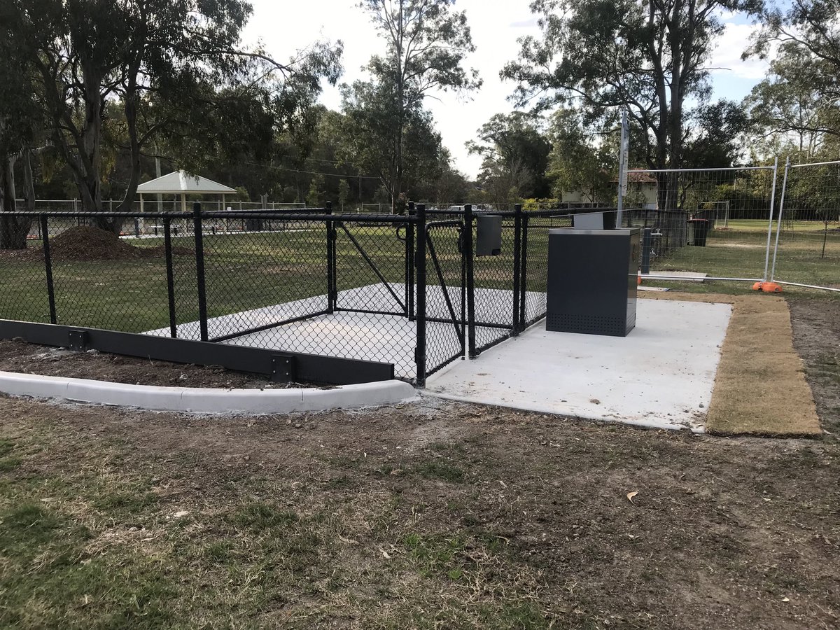 Princeyprince's tweet photo. absolutely diabolical job how much are ratepayers forking out for this dismal effort! ⁦@SteveGriffiths_⁩  ⁦@brisbanecityqld⁩ https://t.co/gRFoyTtWw2