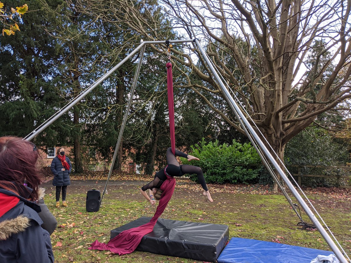 YeovilCollege's tweet photo. Meet Jemma, one of our L3 Performing Arts students. Here is what she had to say about her course:
“Thank you for the trust and responsibility you gave me. I’ve drawn upon such pools of wisdom that have enabled me to learn and grow so much this year.”
#WhereLearningComesToLife https://t.co/HzZuJD0Dkl