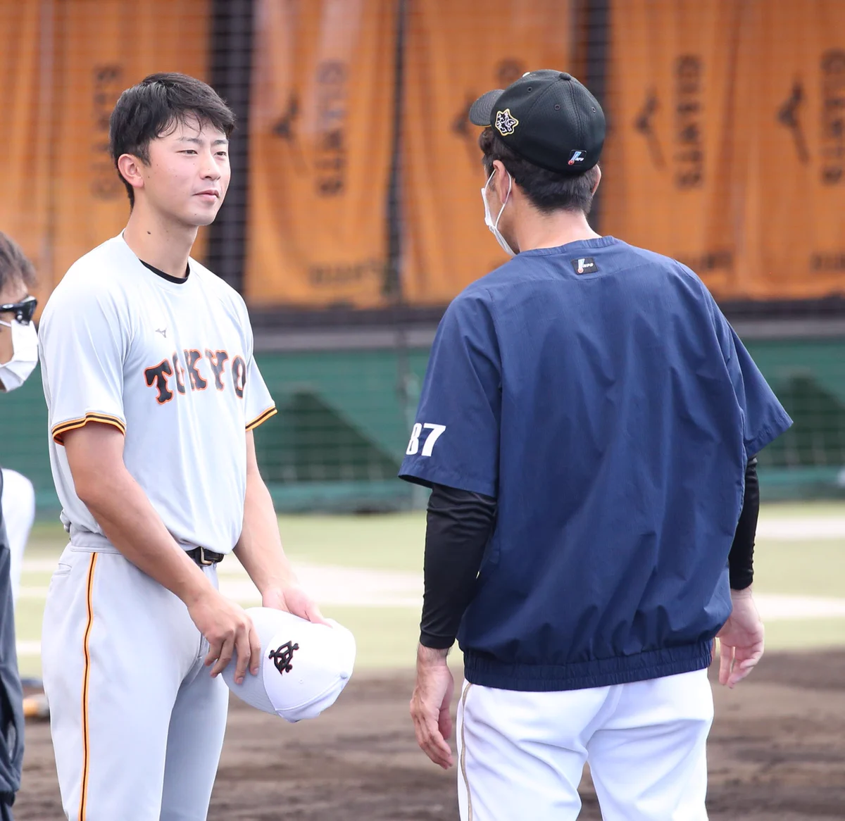 上田 佳範 妻