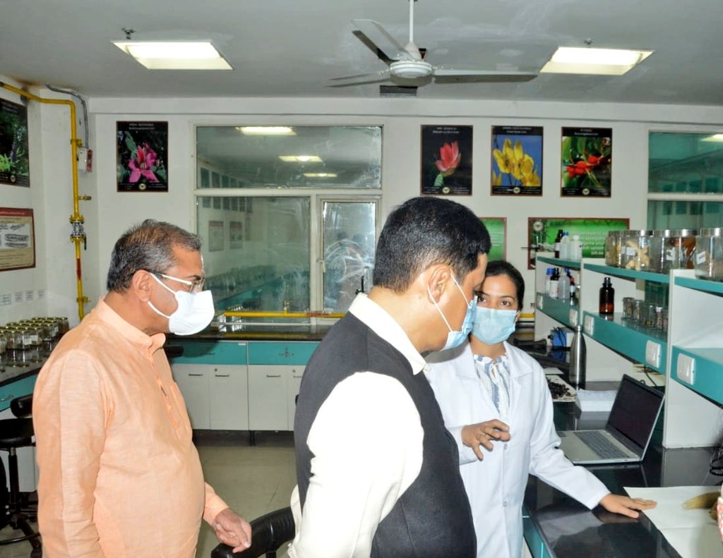 sarbanandsonwal's tweet photo. The @moayush will give all support to make @AIIA_NDelhi a Centre of Excellence for Ayurveda. The institute is exploring modern processes like establishment of a Bio Bank, which will boost research in Ayurveda. https://t.co/M2TA4nWAEU