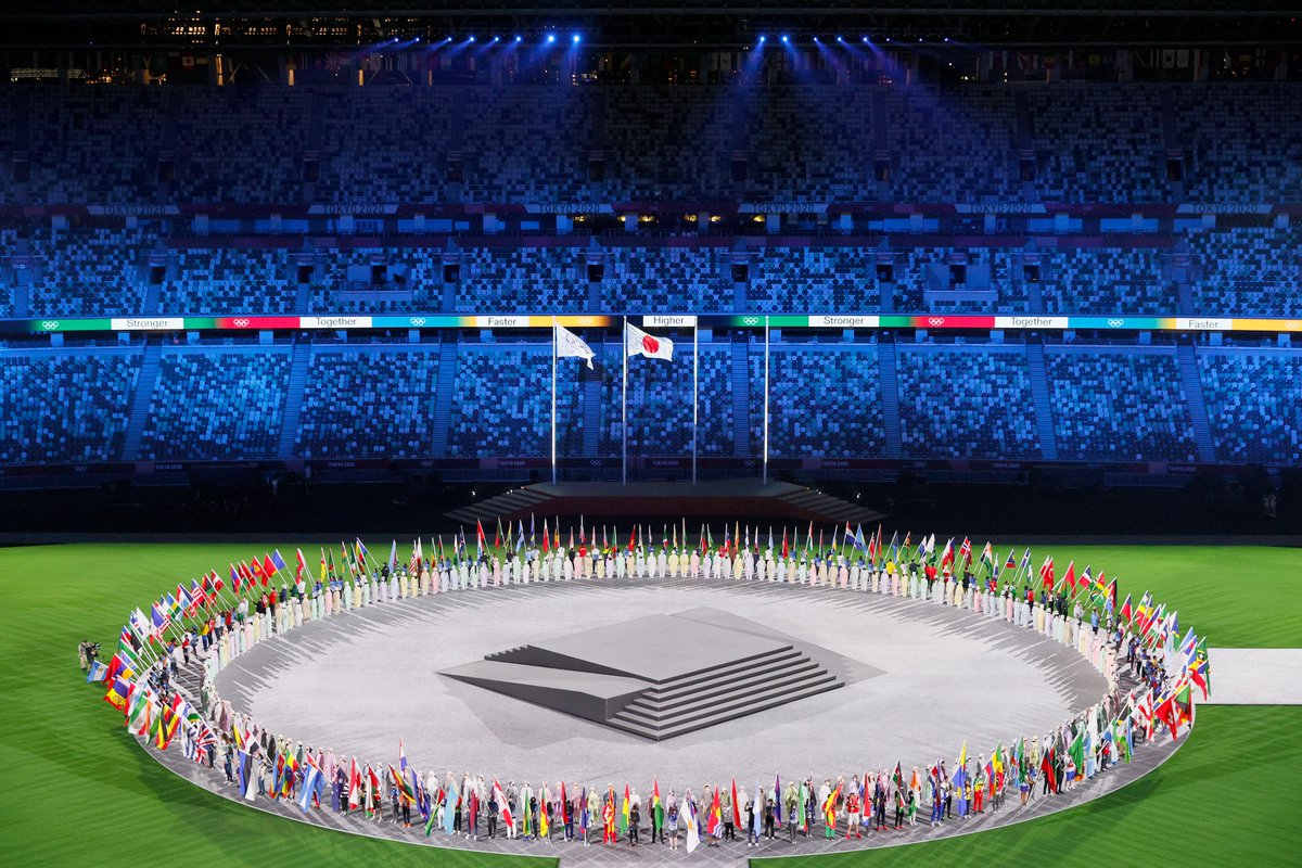 Открытие стадиона олимпийский. Олимпийские игры в Токио 2021. Олимпийские игры в Токио 2020. Церемония закрытия олимпиады в Токио 2021. Олимпийский стадион в Токио 2020 Япония.