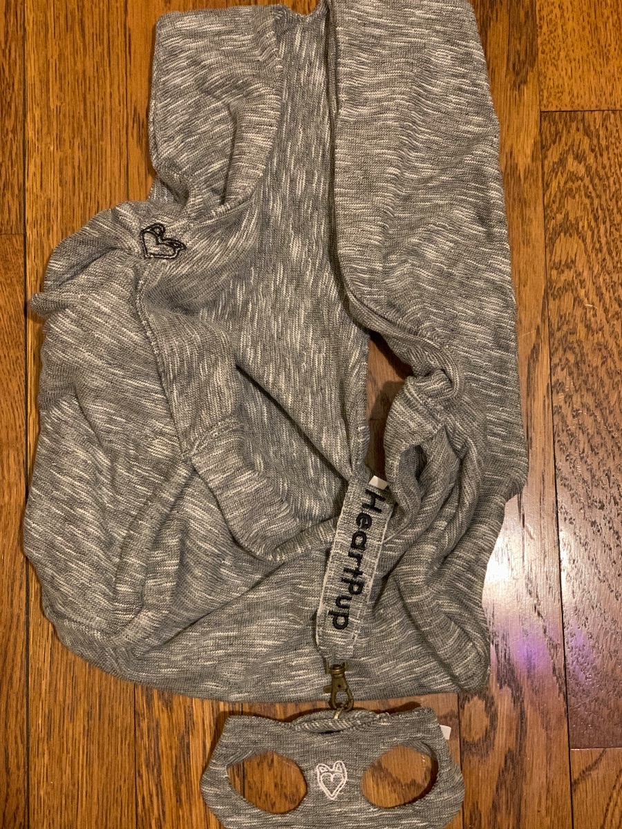 HeartPup's tweet photo. TODAY special $60 on any SLING PLUS FREE HARNESS!!! - https://t.co/h742pm1ePR
#sale #smalldogs #dogsling #bestdogcarrier #heartpup #sharktank #chihuahuas #iPhone #discounted #co-op https://t.co/BiJ1MqNO1l