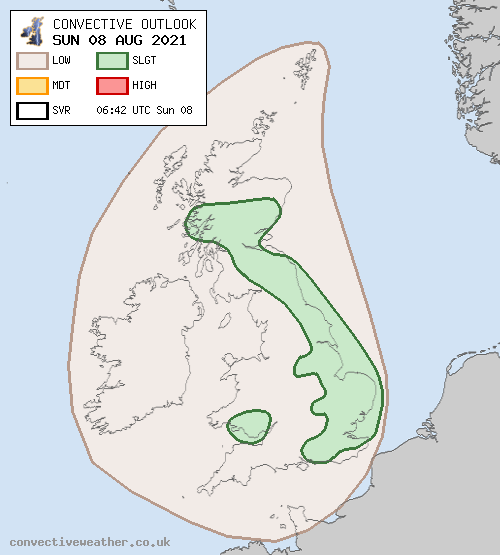 SUN 08 AUG 2021 convectiveweather.co.uk/forecast.php?d… Main risk is localised flooding, especially across northern Britain. Small risk of some lightning close to Orkney later today, and also evening/overnight near parts of SW / Cen S England, S Wales and the English Channel