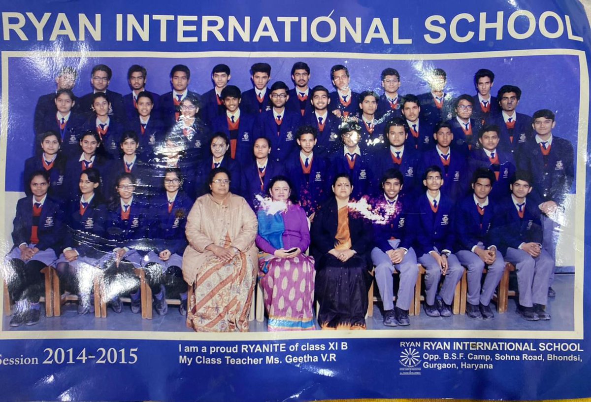 RohanNara2's tweet photo. Schools Days are the best moment of your life which always bring a smile to your face.
#MySchoolMemoryChallenge
#MemoryMyK
@MyKartavya https://t.co/xR549PrXIp