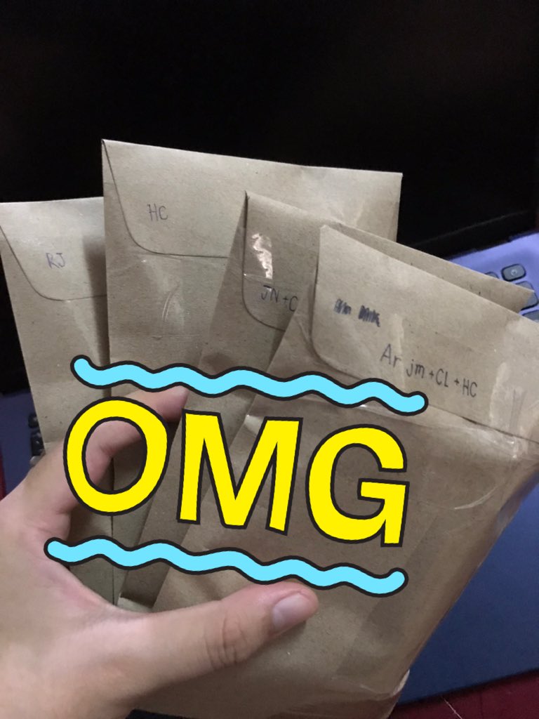 ggiftgiveee's tweet photo. แพ็คทุกใบเสร็จแล้วรอส่งวันพน.คับ 
ขออนุญาตอัพเดทนะคะ #Maaupdate 
@nnnnnnajaemin 
@foundinapril
@mxxlmmll 
@OWooq0 
ส่งเสร็จแล้วจะแจ้งเลขแทรคให้อีกทีนะคะขอบคุณทุกคนนะคะ🤍🤍🤍 https://t.co/zQYxDhs6GM