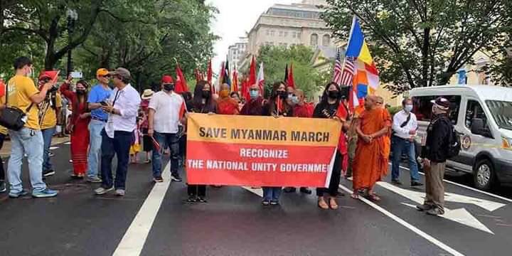JordanSan14's tweet photo. Thousands of people marched in #WashingtonDC  and took part in "Save Myanmar March Global Protest"on August 7 to mark the 33rd Anniversary of the 8888 Uprising.

8888 UPRISING IN 2021
#8FingersStrike #Aug8Coup 
#WhatsHappeningInMyanmar https://t.co/ng1zqaw8GQ