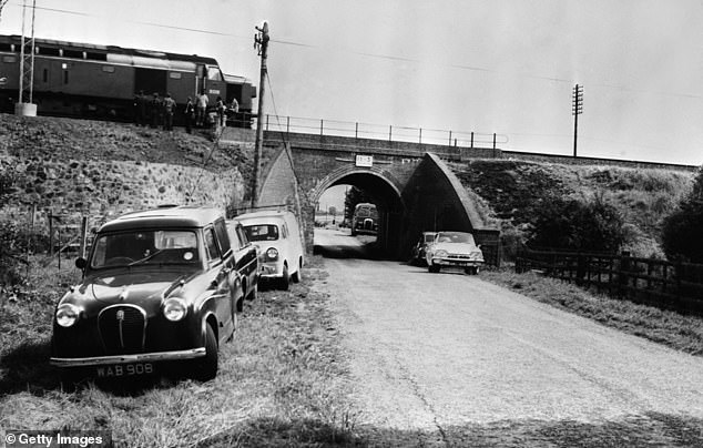 #OnThisDay 8th August 1963 the Great Train Robbery took place. A battery was attached to a signal to show a false red signal, stopping the Glasgow to London mail train at Sears Crossing, near Leighton Buzzard. Driver Jack Mills was knocked unconscious.