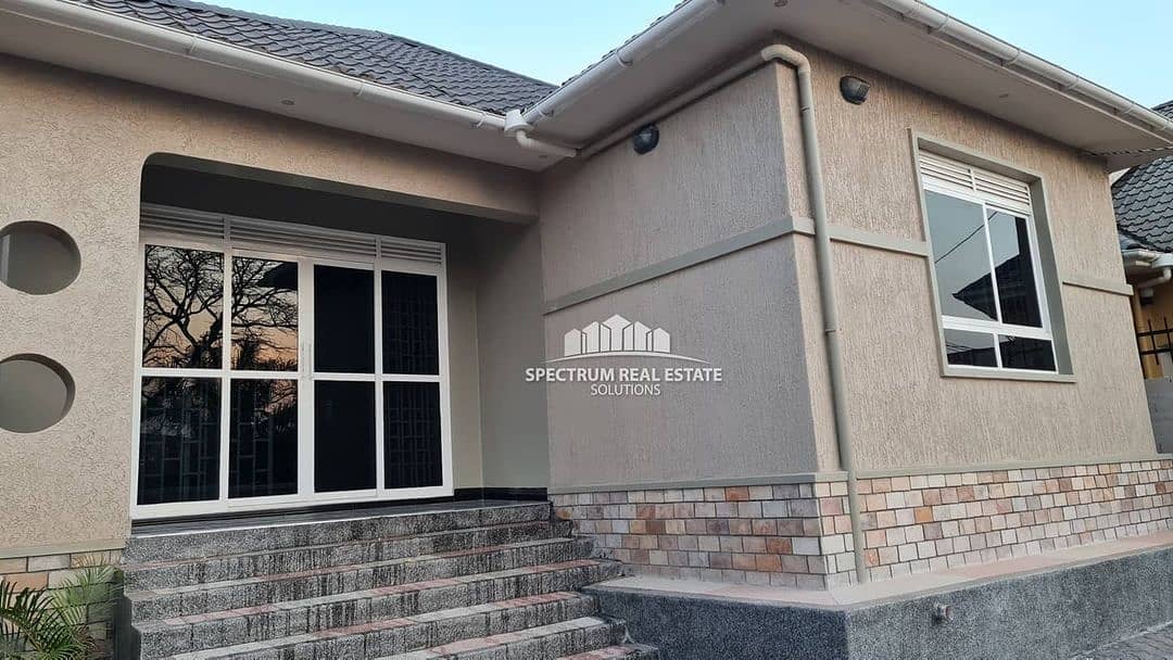 realestate_ug's tweet photo. New Listing...!!
Brand New 3bedrooms Stand Alone House For Rent
🏠📍Buwate
●2bathrooms
●Kitchen
●Spacious sitting room
1,400,000 ugx per month
Call/WhatsApp:0709220000 for Viewing
https://t.co/kZcW7Hqa2q
#uganda #realestateuganda #spectrumproperties #visituganda #realtor https://t.co/1fkoBRDW2w