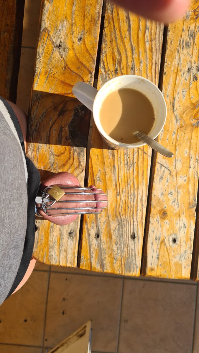 NandiMistress's tweet photo. This pathetic lil white boy relapsed for me today.......
#cuckold #Chastitylife #chastity #findomworship #RSAFemdom
@TheRTDuck @RTDoms @RTBLACKWOMYN @RTDMNDEX https://t.co/PLh2lJ6s4v