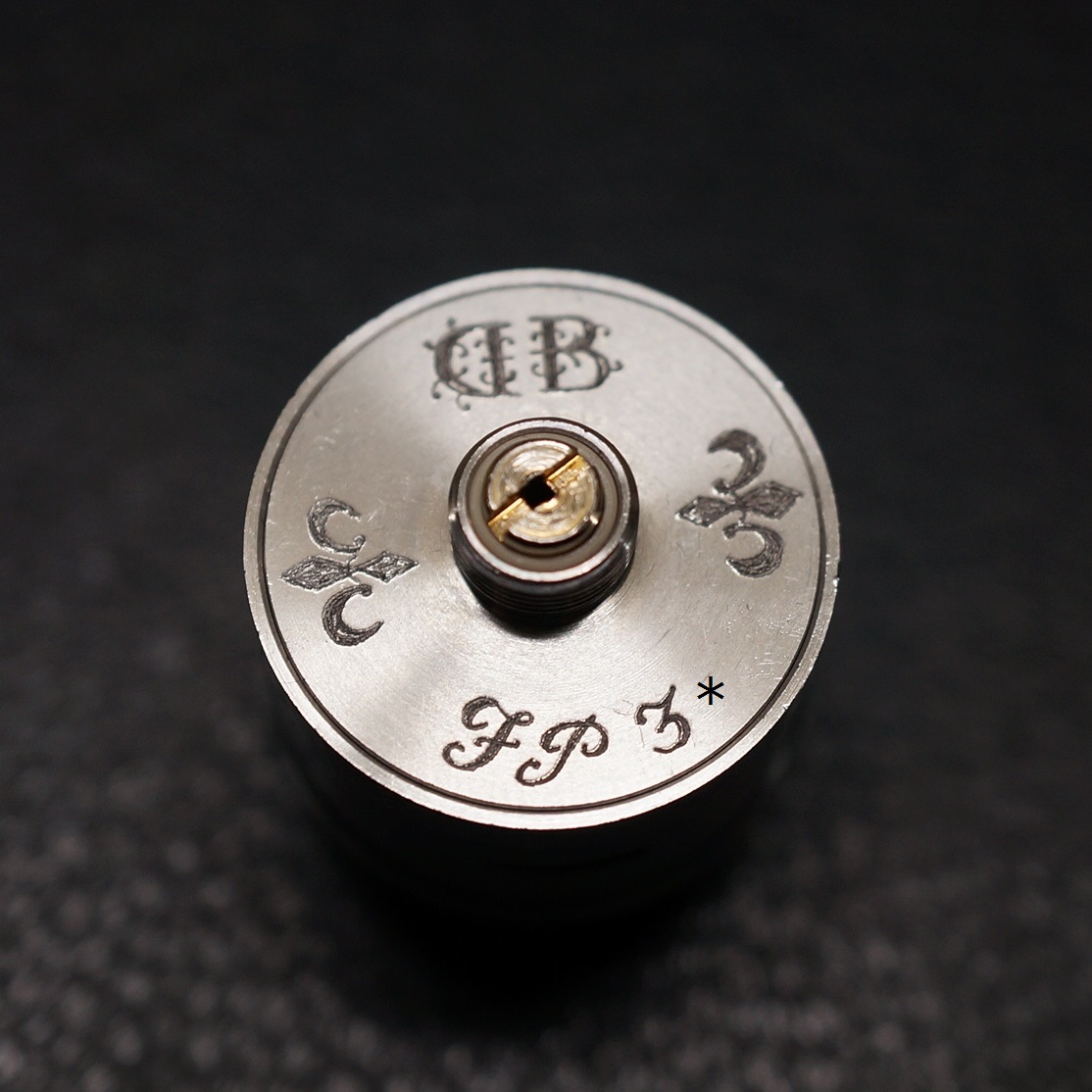 VAlphaline's tweet photo. お世話になっております。ご購入いただいた「DB Mods｜Royal Atty RDA *FP + Cap set」は先程発送完了しました。到着まで今しばらくお待ちください。今後とも何卒よろしくお願い申し上げます。#DBmods #RoyalAtty #RDA #FirstProduction #BF #MTL #RDL #DL #HighEnd #Vape #vape好きな人と繋がりたい https://t.co/Q91pcXJbvB