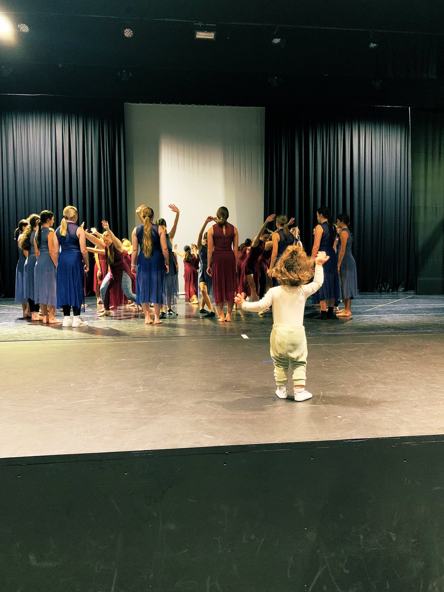 Dance troupe girls had a special visitor at their all day rehearsal today 💗 my little one can’t get enough of dance!
