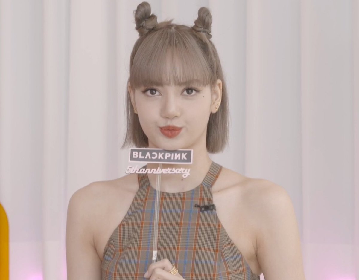 BLACKPINK LISA 5TH ANNIVERSARY フォトTシャツs 「日本でも代理店