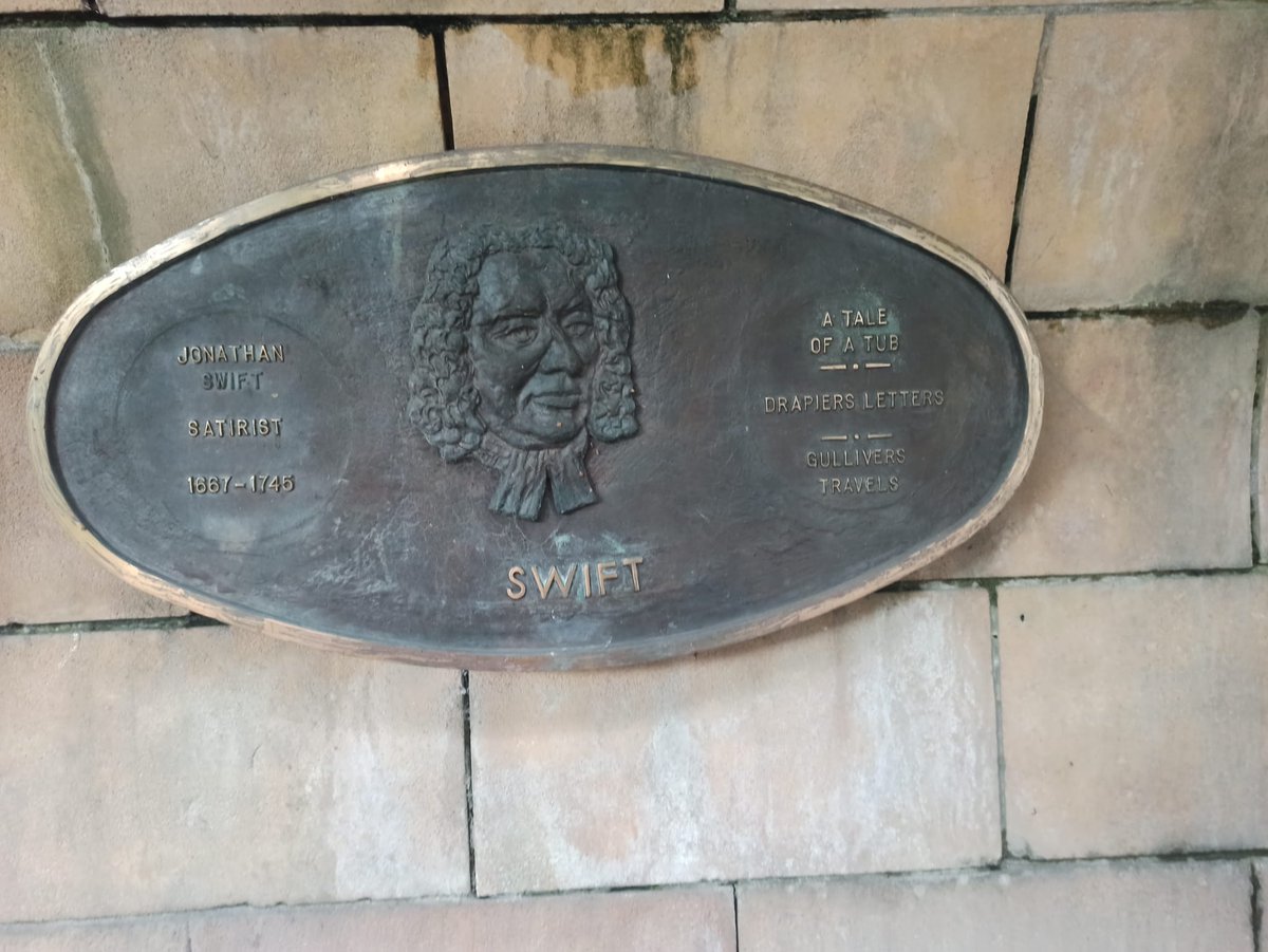 IESPabloDiez's tweet photo. Saint Patrick's Cathedral witnessed the birth of great writers. #ErasmusPlus #KA101 courses. "Atención a la diversidad a través del trabajo por proyectos" #internacionaCyL @teacheracademy Dublín https://t.co/tmXi5oniHI