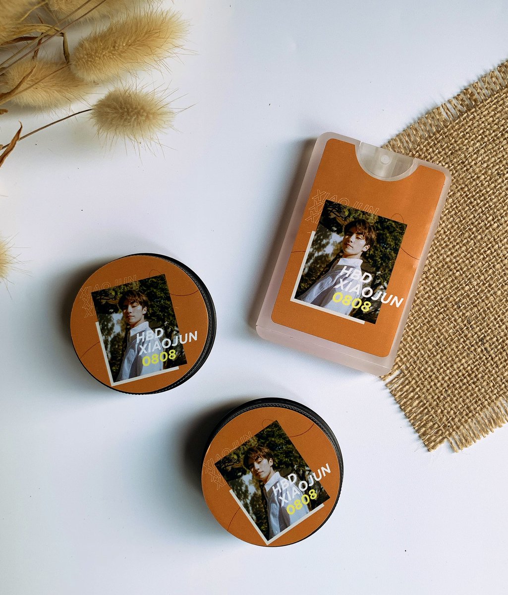 fromhome_candle's tweet photo. สุขสันต์วันเกิดพี่เต๋อ💚💚💚

💌Give away x @6oct_store 
แจกสเปรย์การ์ด+เทียนหอม 2 set

สุ่มจากรีทวิต วันที่13 สคจ้าาาา

#HAPPYXIAOJUNDAY
#肖俊0808生日快乐
#0808VOCALSTARXIAOJUNDAY https://t.co/hXfwzmsfNT