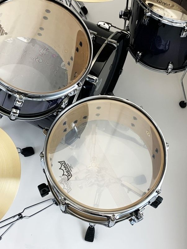 ／
REMO HEADS
張り替えるとこんなイメージ！？✨
＼

今日のヘッドはコチラ！！

スネア／CLEAR AMBASSADOR
➡️buff.ly/3nUbTXV

＃REMO
＃レモヘッド