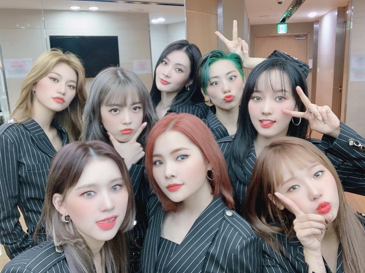 jisuyeon_th's tweet photo. [🎁💙] 🧡21.08.08 Weki Meki 4th Anniversary🧡

☁🦊🌻❄🌱🌈🦄🌙

สุขสันต์วันครบรอบสี่ปี !!!! อยู่ด้วยกันแบบนี้ไปนานๆเลยน้าาาาาา ❤️🧡💛💛🧡❤️

#위키미키_4주년_축하해 🥳🎉
#위키미키 #WekiMeki #키링 #KiLing
#WekiMeki_4th_Anniversary #คีริง #วีกิมีกิ https://t.co/hGWCcaxd2w