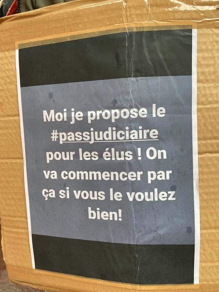 Lol il y aura plus d'élus je pense #COVID19 #PassSanitaire #VaccinObligatoire #passjudiciaire #manif7aout #AntiPassSanitaire #soignants #Macron #Veran #Castex #Darmanin #foutagedegueule #DictatureSanitaire