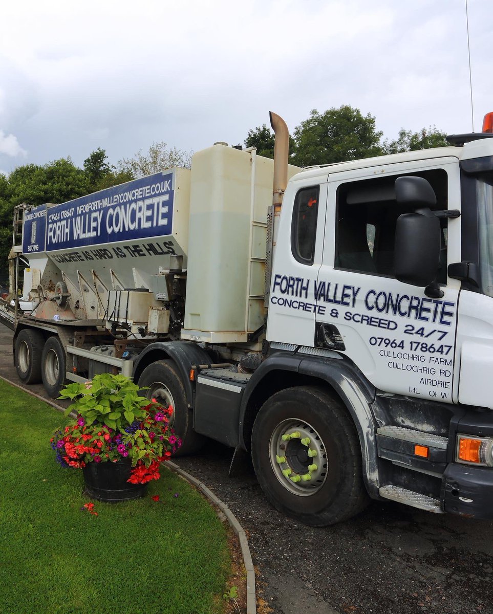 bsloan63's tweet photo. Weather window yesterday allowed the concrete pour to go as planned. Great service from @ForthValleyConc #greatservice #bothyproject https://t.co/3k6iWNav74