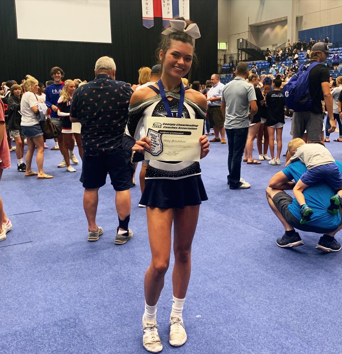 EJ_CompCheer's tweet photo. Our girl ABBY made GCCA’s All-State Cheerleading Team!! She had a great performance today &amp; an even better interview. We are so proud of you @abbybradshaww 🤩 #goabby #gccacoty2021 #top16 https://t.co/Xqku29rSyK