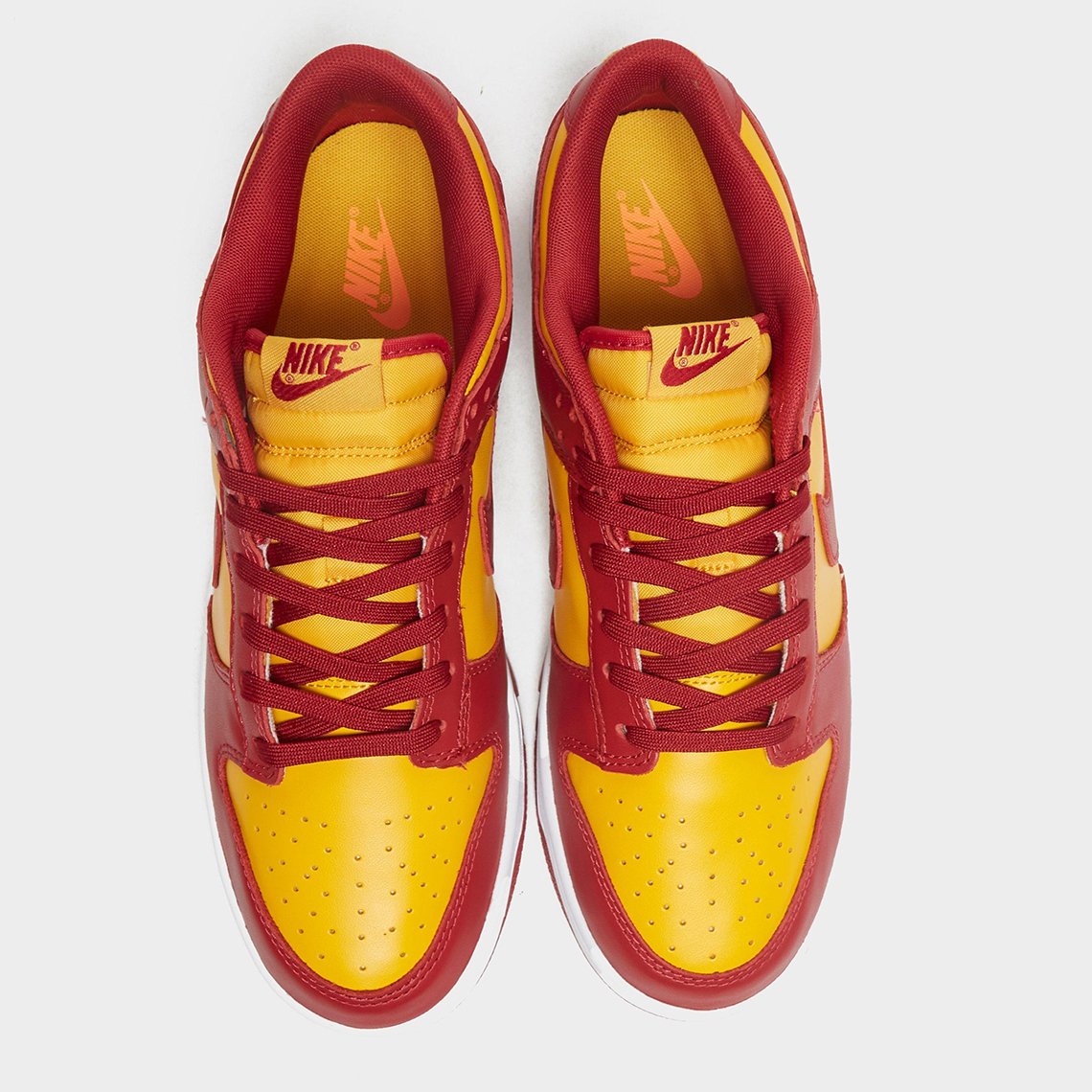 MerryChirt's tweet photo. Nike Dunk Low "Midas Gold"
Release Date: 2021
Color: Midas Gold/Tough Red/White

Mens: $100
Style Code: DD1391-701
https://t.co/dNLPSyGtAQ https://t.co/dFaBSOydKX