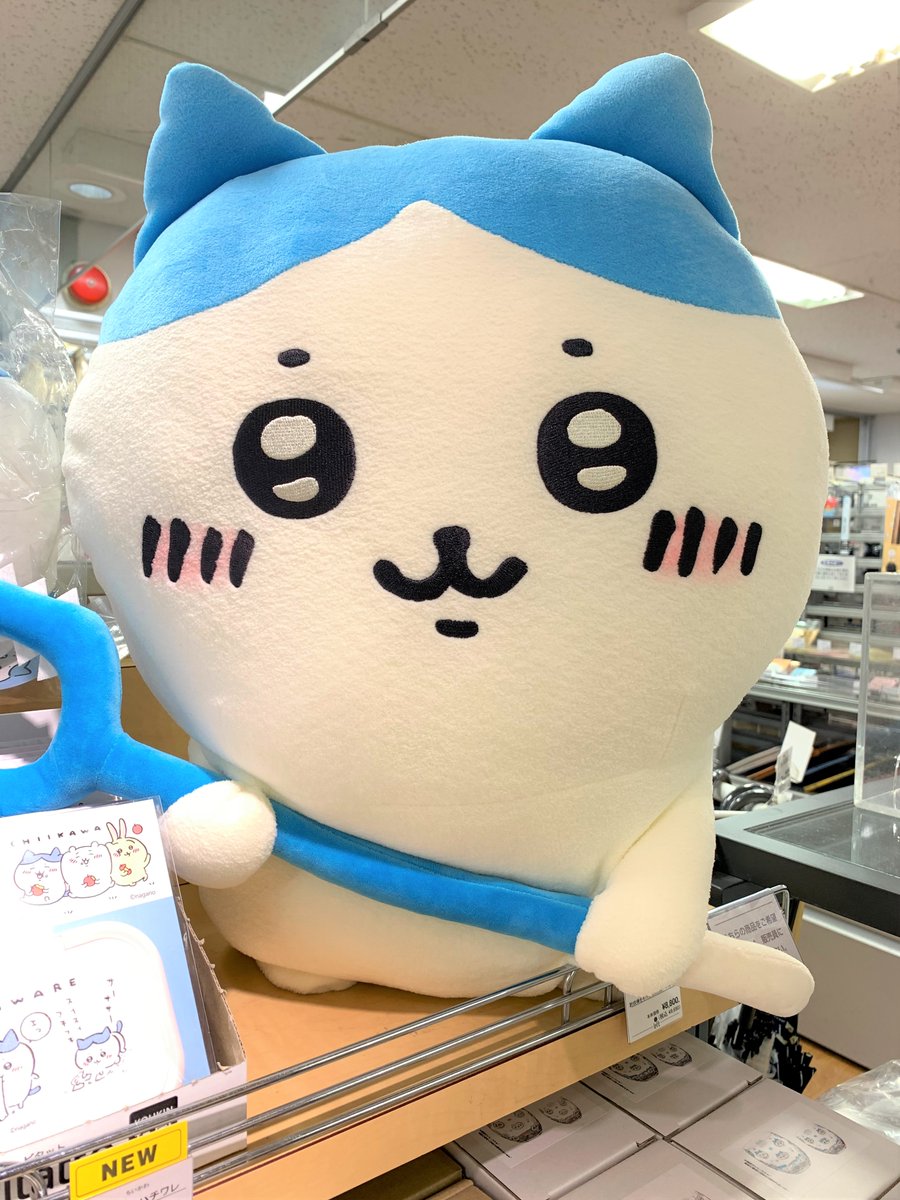 📢ちいかわ新商品入荷ーッ！ 『討伐棒を持った特大ぬいぐるみ』や『肩