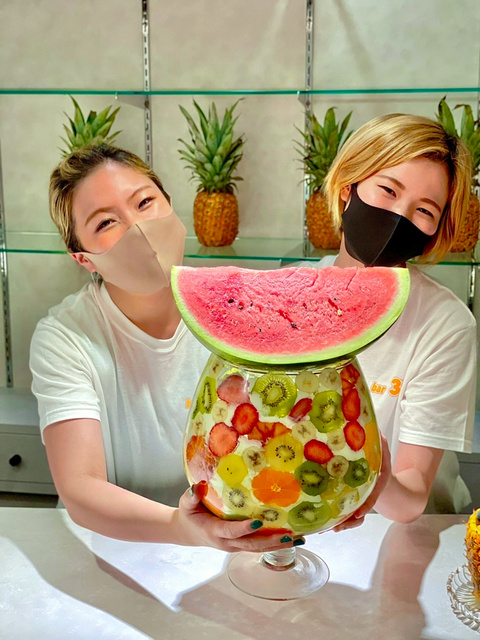 １３枚で❗️最高級ブランド　濃藍色　食器　激安最終赤字大処分 www.asahi.com/articles/ASP884W11P85PTIL01S.html - Search / X