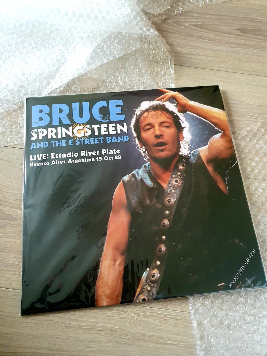 Packing up . . . . 

*HANDLE WITH CARE 

#Springsteen #PreciousCargo