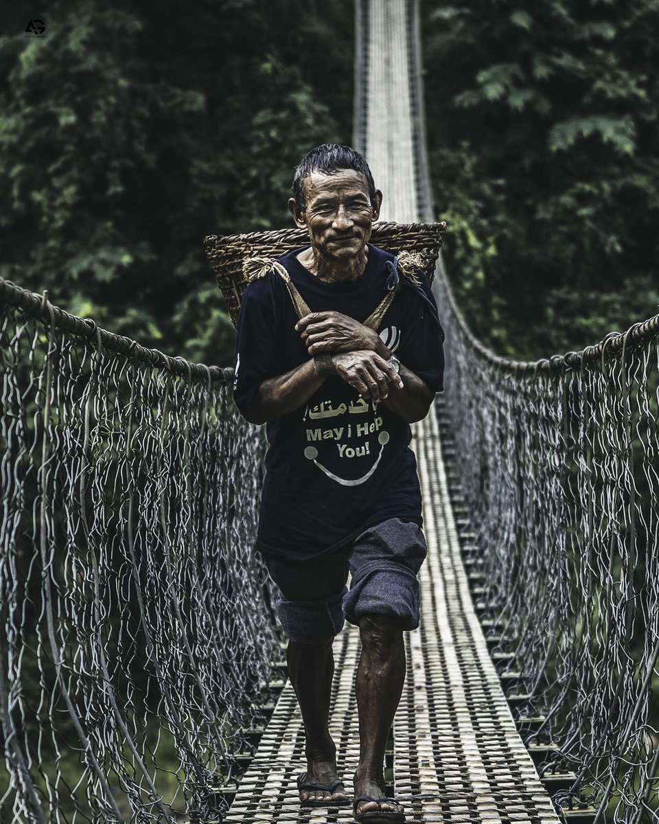 “May I Help You” 

This is the beauty of Nepal 🇳🇵 
 
Himalaya Nepal 🇳🇵 

#Nepal #beauty #travelnepal #natgeo #natgeotravel #travelphotography #photographer 
<a href="/nepaltourismb/">Nepal Tourism Board</a> <a href="/RONBupdates/">Routine of Nepal banda</a> <a href="/NatGeoTravel/">Nat Geo Travel</a> <a href="/NatGeoPhotos/">Nat Geo Photography</a> <a href="/NikonIndia/">Nikon India Official</a>