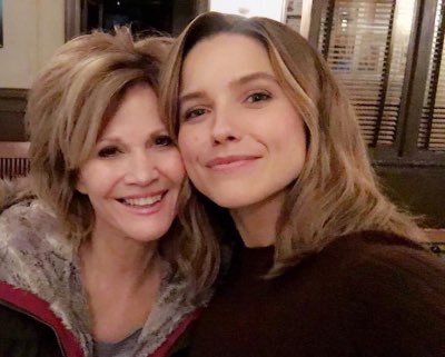 Sophia Bush tweet media