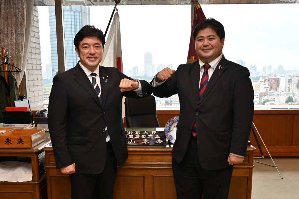 中山泰秀 Yasuhide Nakayama やっちゃん Iloveyatchan Twitter 中山泰秀 Yasuhide Nakayama やっちゃん Iloveyatchan Twitter