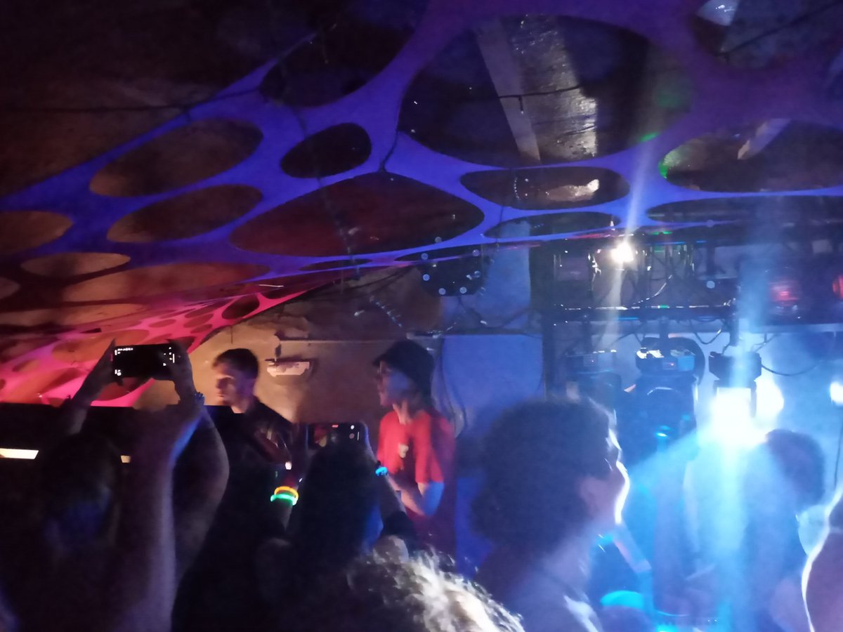 _ColourofSound_'s tweet image. Incredible first live event at @Basement45 in Bristol last night. Six hours, six DJs and hundreds of epic tracks.

Thank you to everyone who came and made it so special ❤️