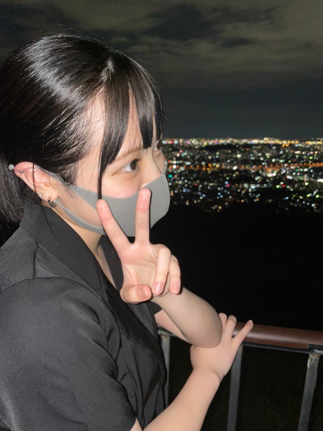 福沢諭吉 無加工あげますとか普通に言っちゃったけど まじでtiktokと顔違うから横顔でマスクなのは許しておくれ てかそれより昨日夜景行ったっちゃけどばり綺麗やった T Co Ruqupturyf Twitter
