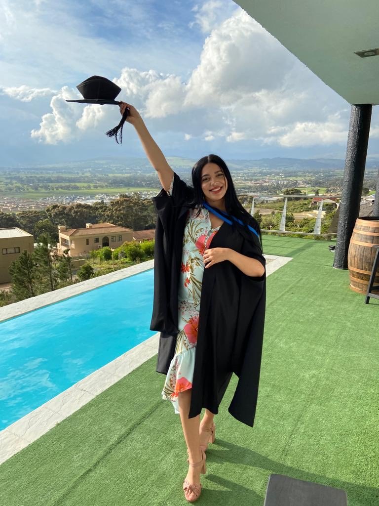 shanscrimgeour's tweet photo. Graduation celebration ❤️#UCTgrad Shukr to Allah SWT https://t.co/qIYOWrnrLV