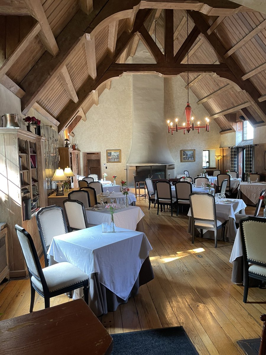 MrDaveBaron's tweet photo. Highly recommend the @frenchmanor inn &amp; spa atop the huckleberry mountain in #PA. Relaxing weekend getaway, especially with good friends. #localtravel. https://t.co/naXS9f61o9
