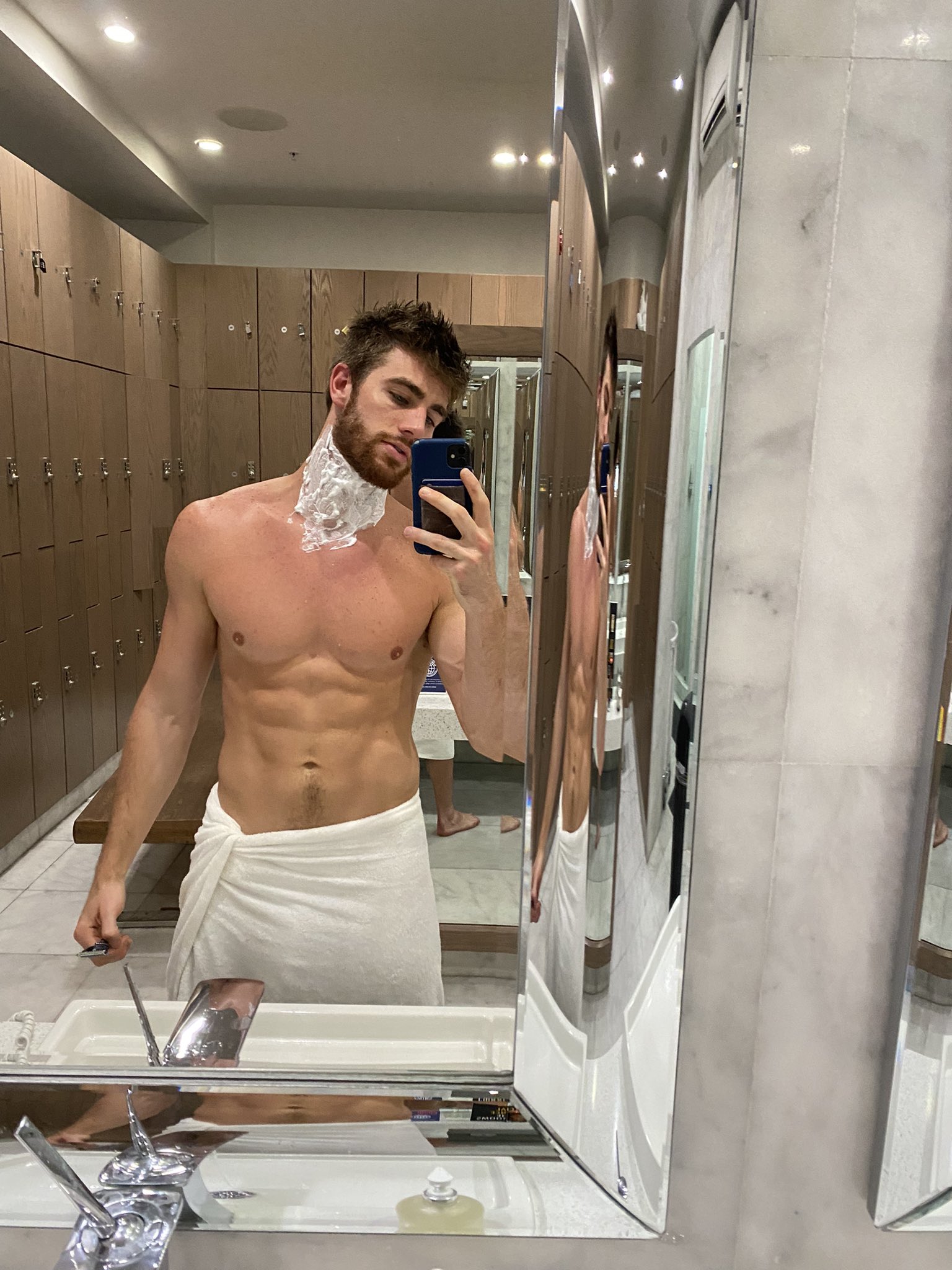 Jay Gould on Twitter: "Would you shave for me? https://t.co/EptUeaIrpc" / Twitter