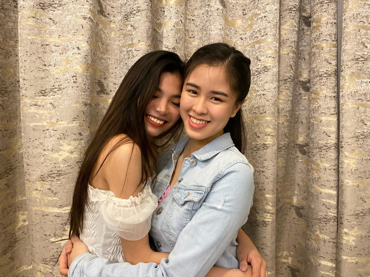 MicoleDyxx's tweet photo. yay congrats my fav @KissesDelavin for being part of the top 75! here’s a photo of us where she is wearing a jacket kasi baka lamigin HAHAHA iykyk 🤪 https://t.co/eeZkdz8ufk