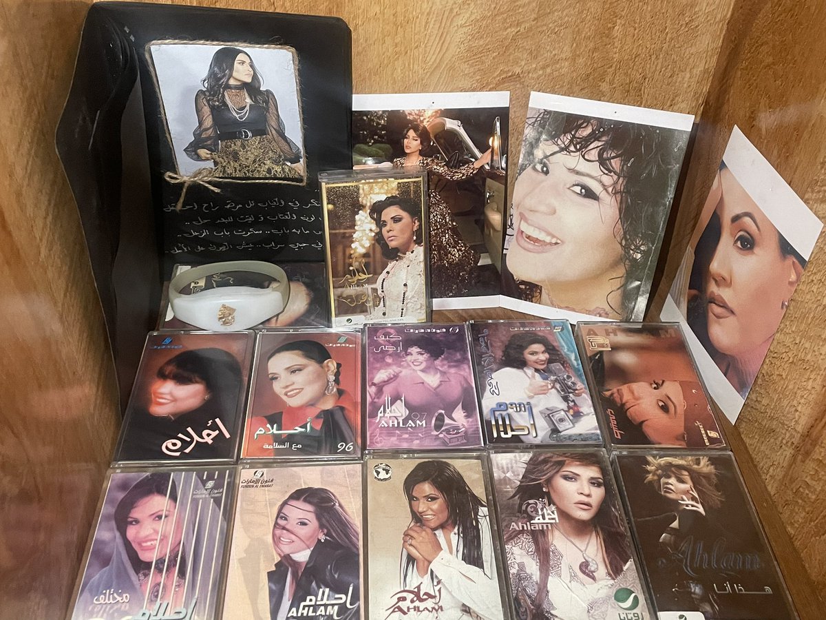 𝑫𝑰𝑽𝑨 tweet media