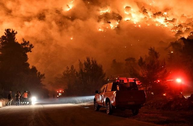 Just_Yannis's tweet photo. #PrayForGreece #PrayForEarth https://t.co/f1s07hORbk