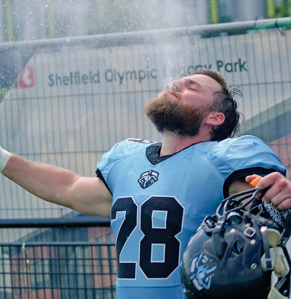HJO1403's tweet photo. A Rainy Sunday in Sheffield
#BlessTheRains
#FeedTheFullback
#ISWF https://t.co/2zPOp895Kn