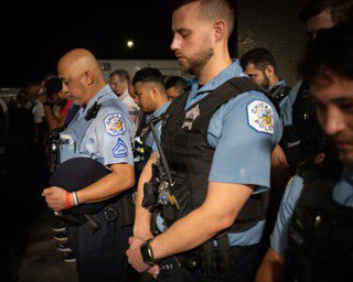 Chicago_Police's tweet photo. CPD will #NeverForget - RIP! https://t.co/kW4s2O5WWI