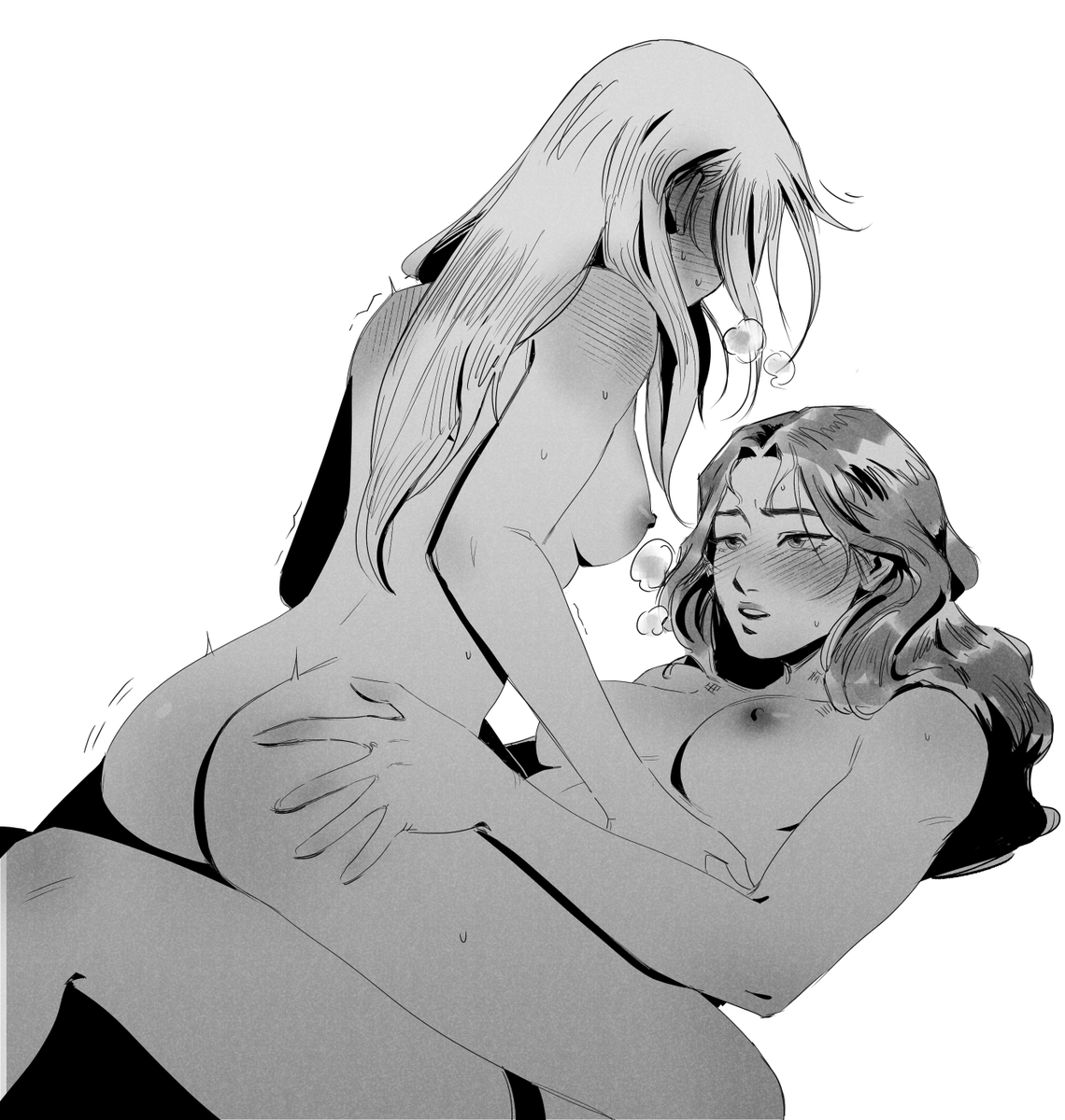 _286456's tweet photo. diana can have little a strap, as a treat https://t.co/YtrQRumU8r