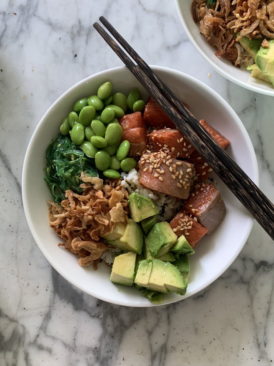 hellogabjay's tweet photo. หาทำ yuzu - soy salmon poke bowl 🍣🍋 https://t.co/PQUuMz1Msb