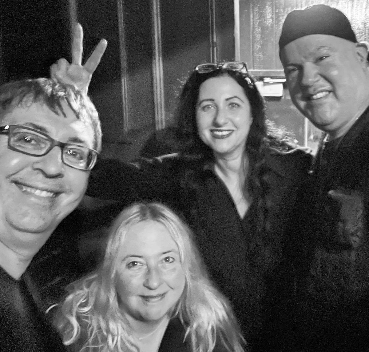 BearfortParanor's tweet photo. Fun night in Poughkeepsie New Your with @AlexandraHolzer  @sbandov https://t.co/3gUIur0qCo